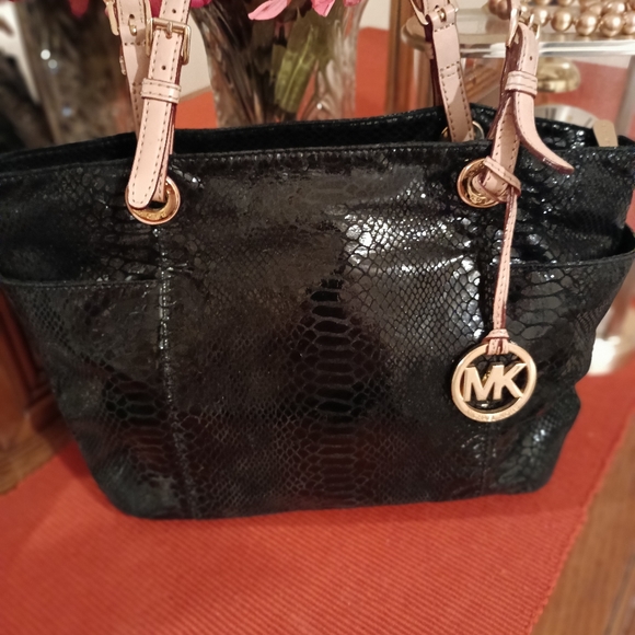 Michael Kors Black Snakeskin embossed Leather Tote Bag purse handbag jetset - Picture 7 of 8